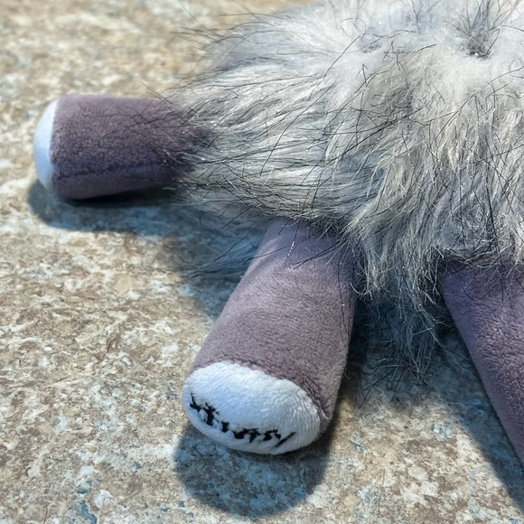 Scentsy Pep The Buddy Clip Gleeful Grape Fuzzy Scented Buddy Clip Keychain - Picture 3 of 8